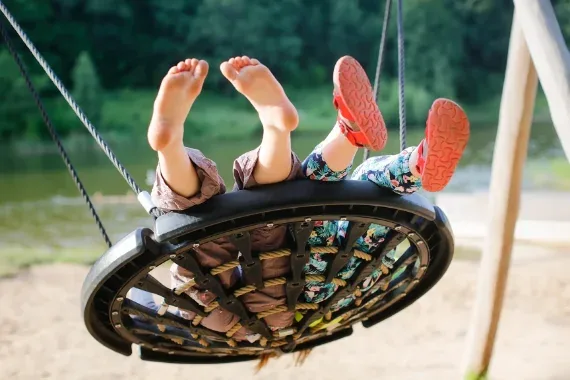Spielplatz vorher / nachher